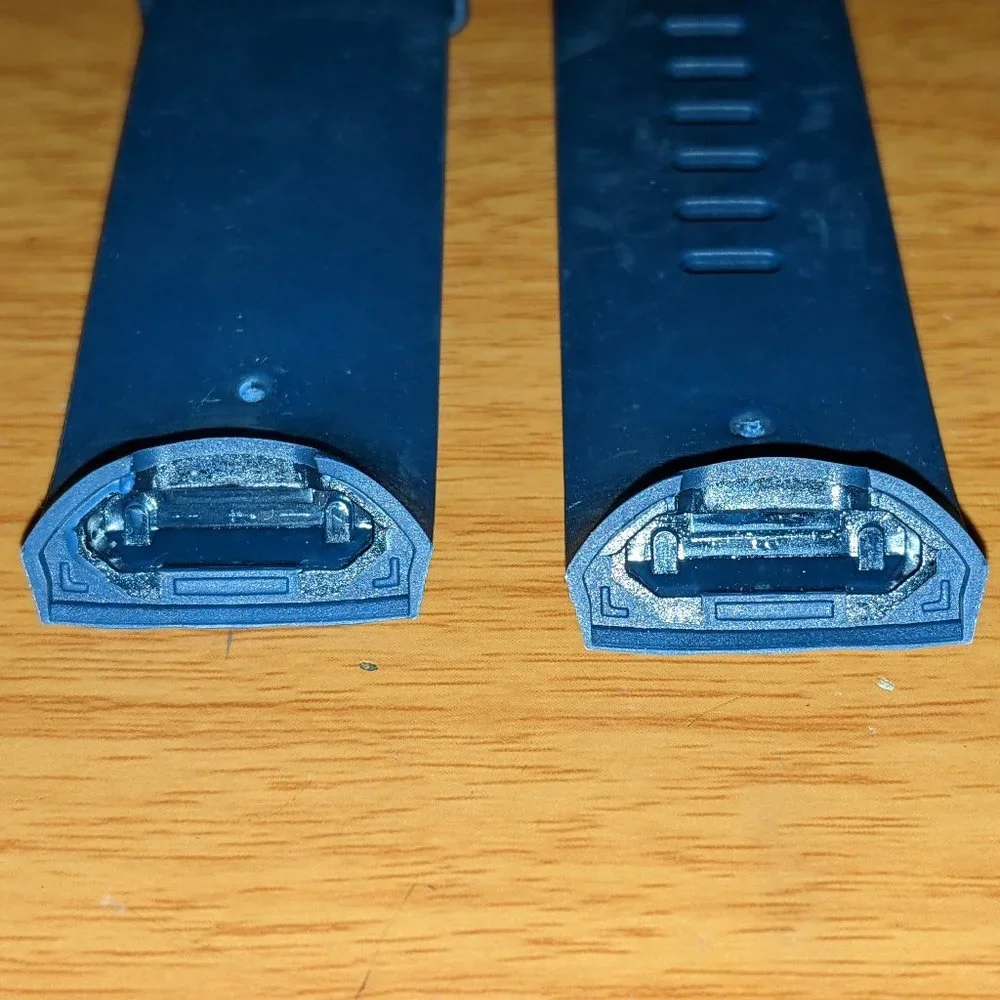 fitbit Charge Replacement Band (Dark Blue)***